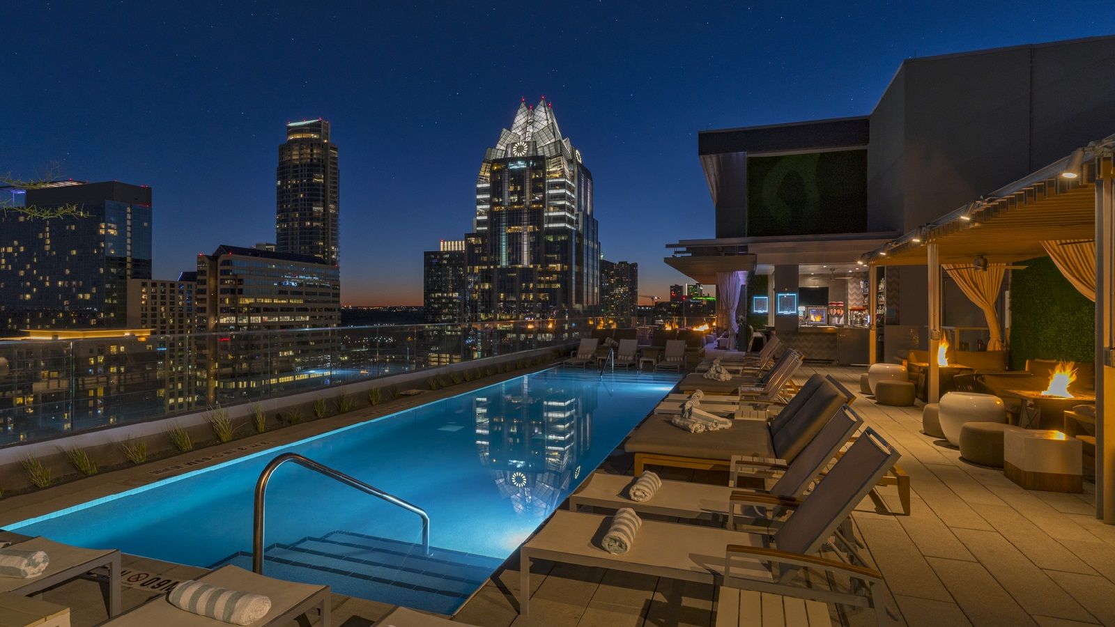 Austin Rooftop Pool | The Westin Austin Downtown